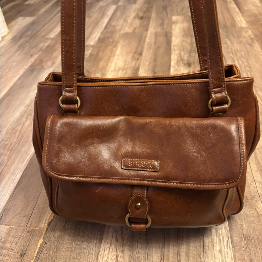 Strada Tan Leather Shoulder Bag - Picture 4 of 6